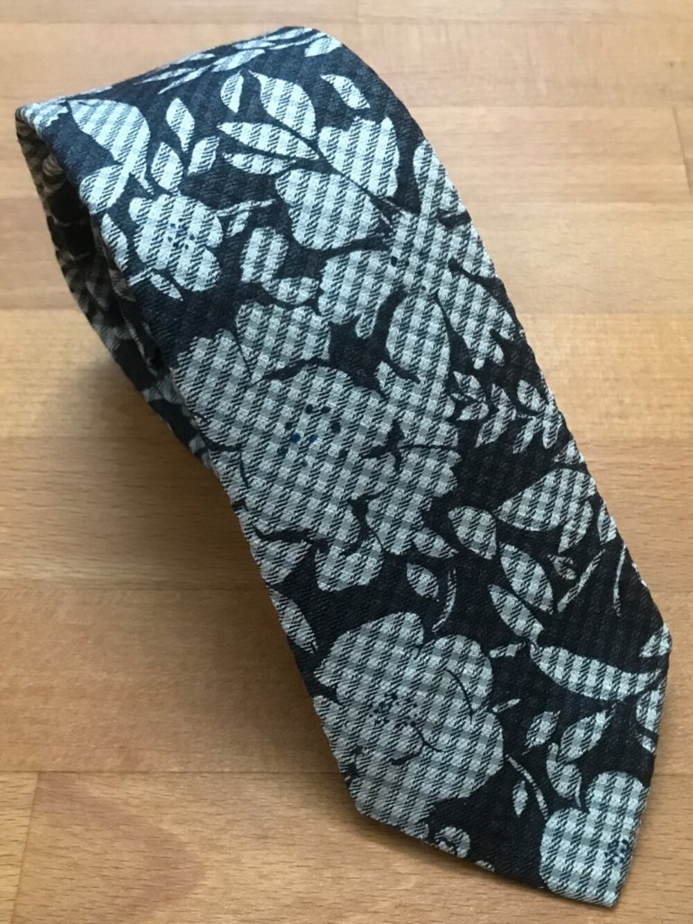 WRK Gray Floral Silk Blend Tie